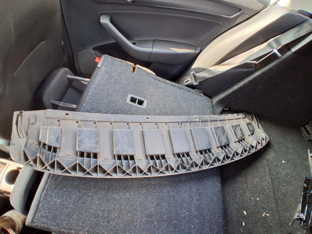 SEAT TOLEDO MK4 2018 FRONT BUMPER UNDERCOVER TRAY 6JA807611