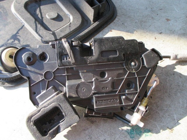 2013 VOLKSWAGEN GOLF MK7 LOCK MECH AND DOOR HANDLE BRACKET 5K2837016D 5N0837885H