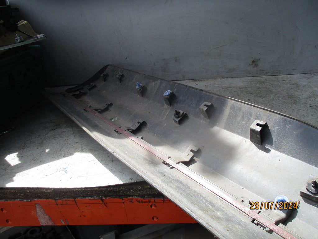 2018 OPEL GRANDLAND X FRONT LEFT DOOR LOWER MOLDING 111873A1