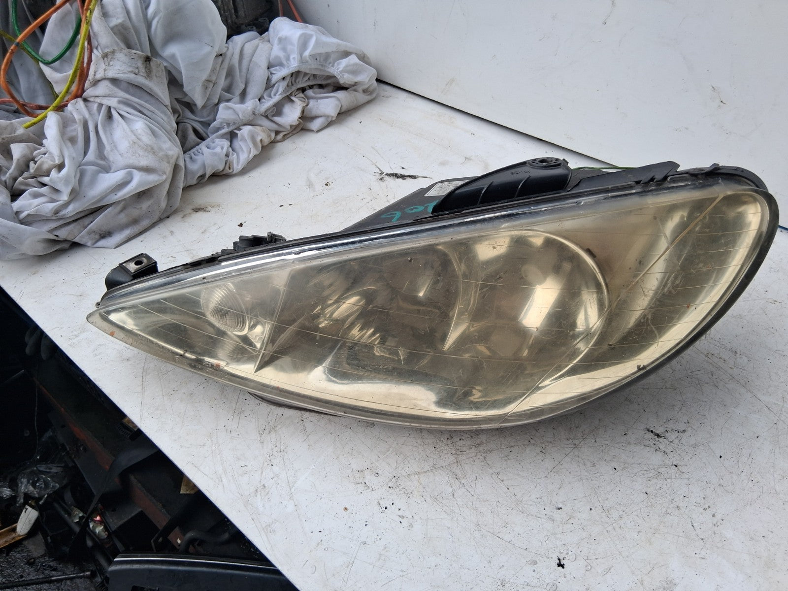 2005 PEUGEOT 206 NSF PASSENGER SIDE FRONT LEFT HEADLIGHT HEADLAMP 9630869680