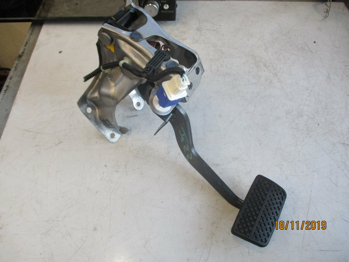 HONDA JAZZ MK4 2018 SEMI AUTOMATIC AUTO FOOT PEDAL BRAKE LEVER PMC07U KMD24