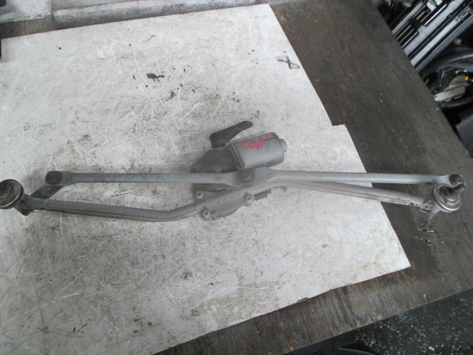 VW VOLKSWAGEN CRAFTER 2015 MK1 FRONT WINDSCREEN WIPER MOTOR WITH LINKAGE
