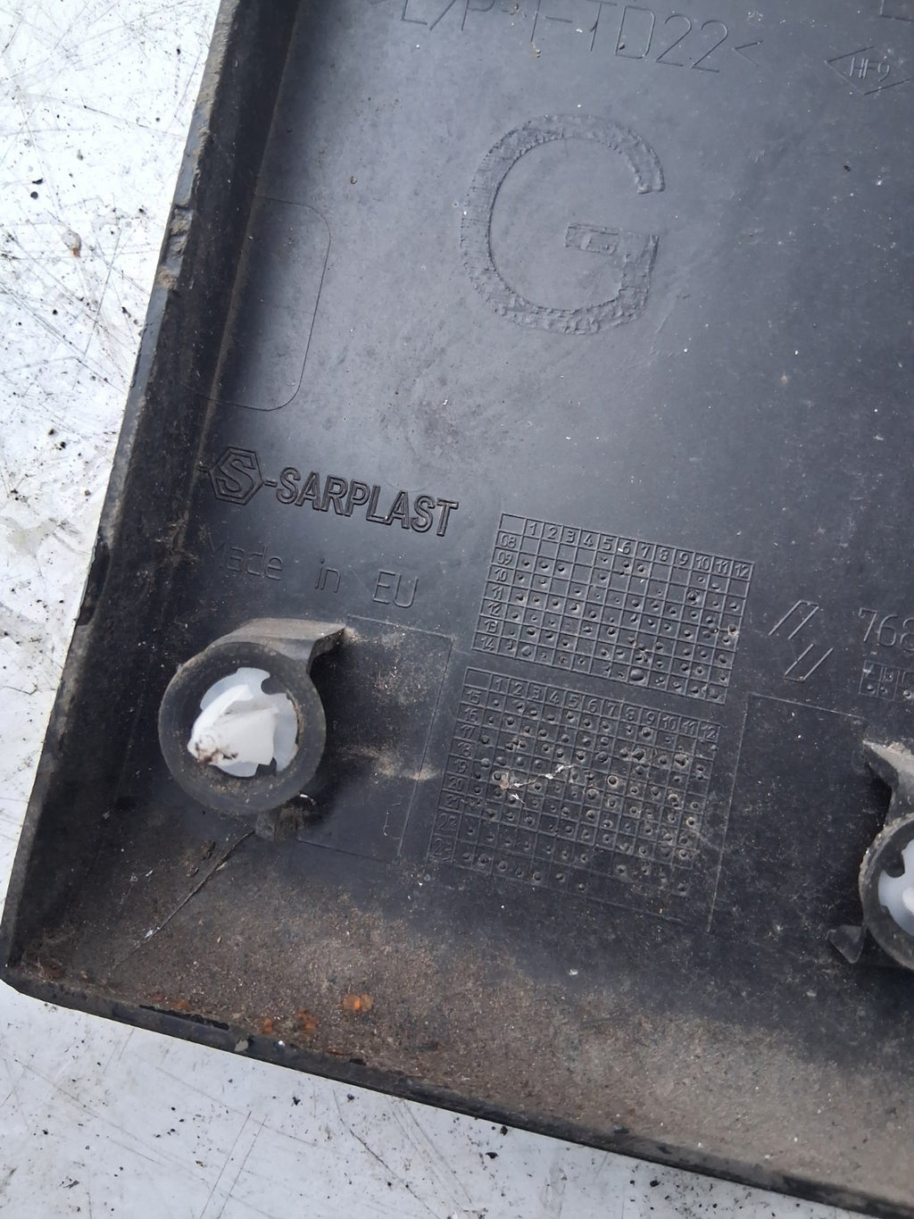 2023 RENAULT MASTER MK3 NSF PASSENGER SIDE FRONT LEFT B PILLAR TRIM 768190129R