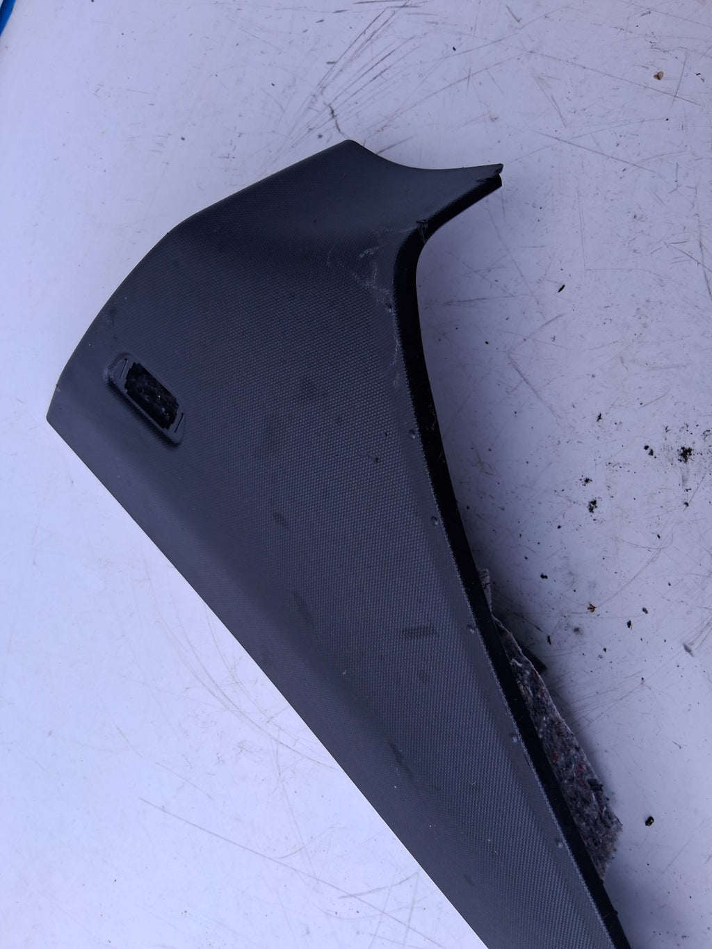 2024 BMW 2 SERIES F44 COUPE NSR REAR PASSENGER LEFT SIDE C PILLAR TRIM 8096757
