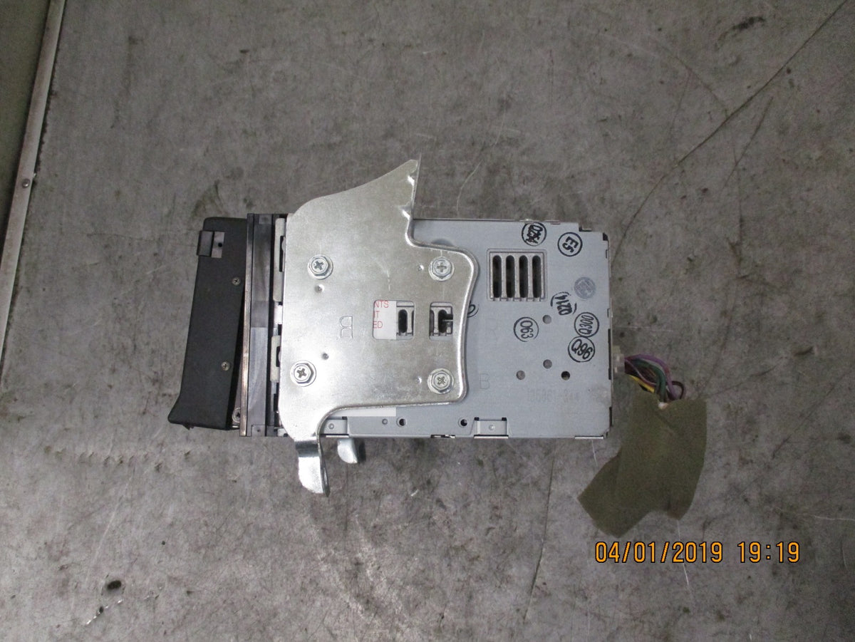 TOYOTA YARIS MK2 SAT NAV STERO HEAD UNIT