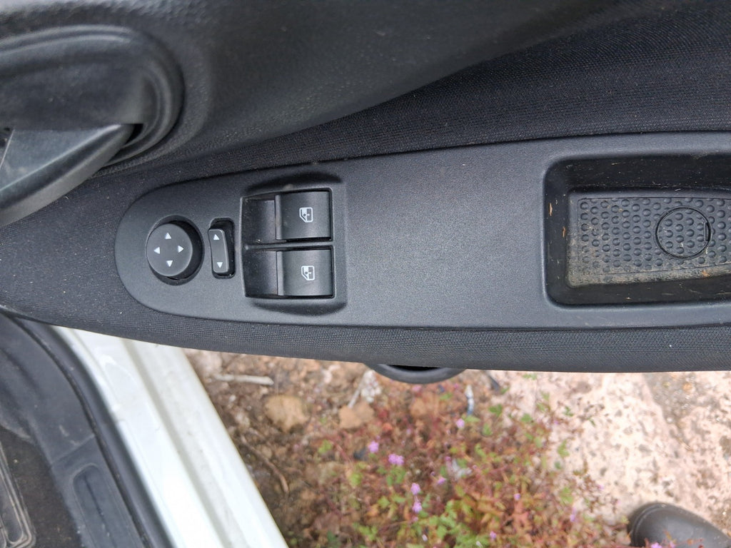 2014 FIAT PUNTO FACELIFT MK3 OSF DRIVER SIDE FRONT WINDOW CONTROL SWITCH