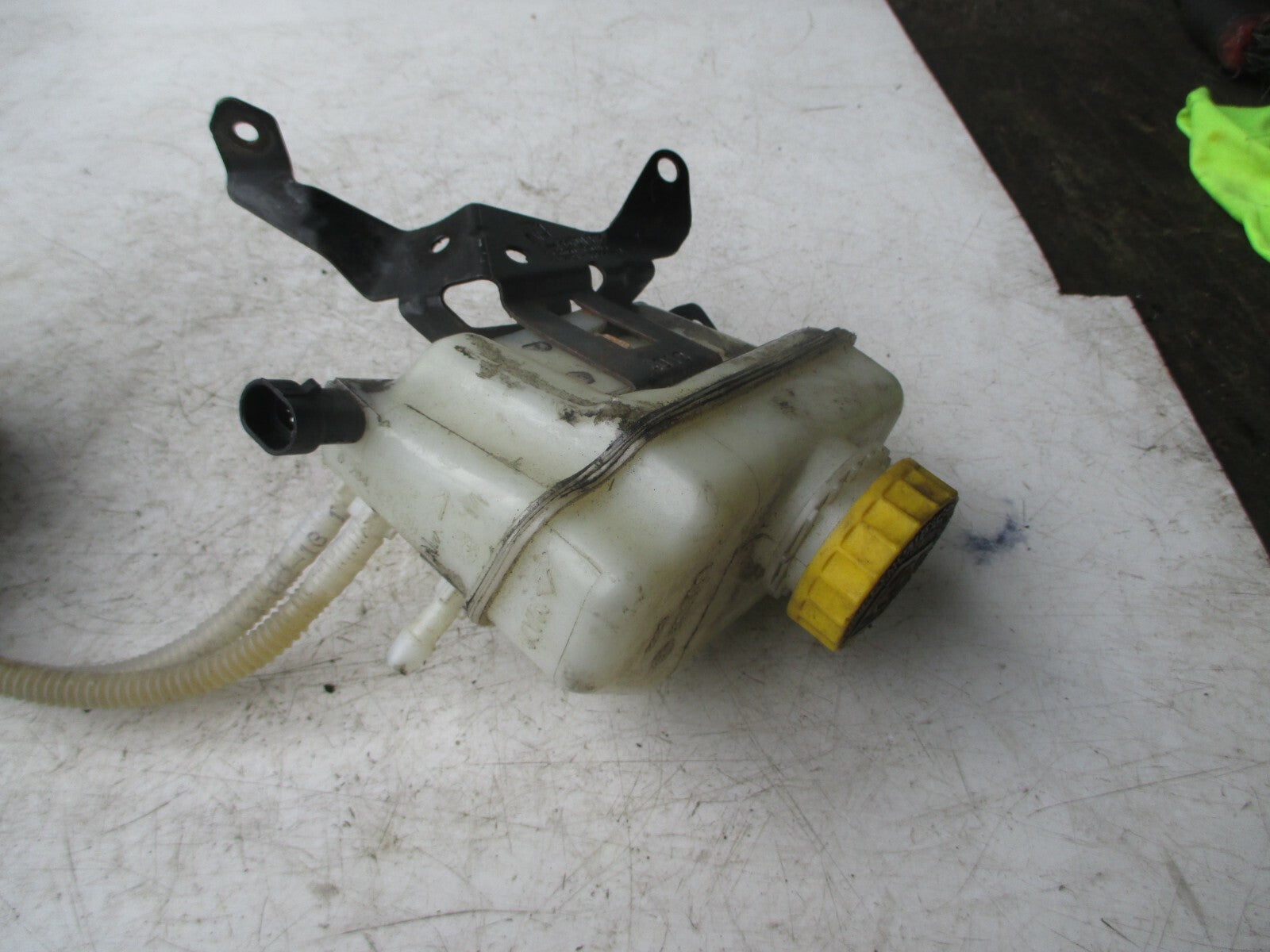 FIAT PUNTO 2012 BRAKE MASTER CYLINDER RESERVOIR BOTTLE TANK C866 B2710334