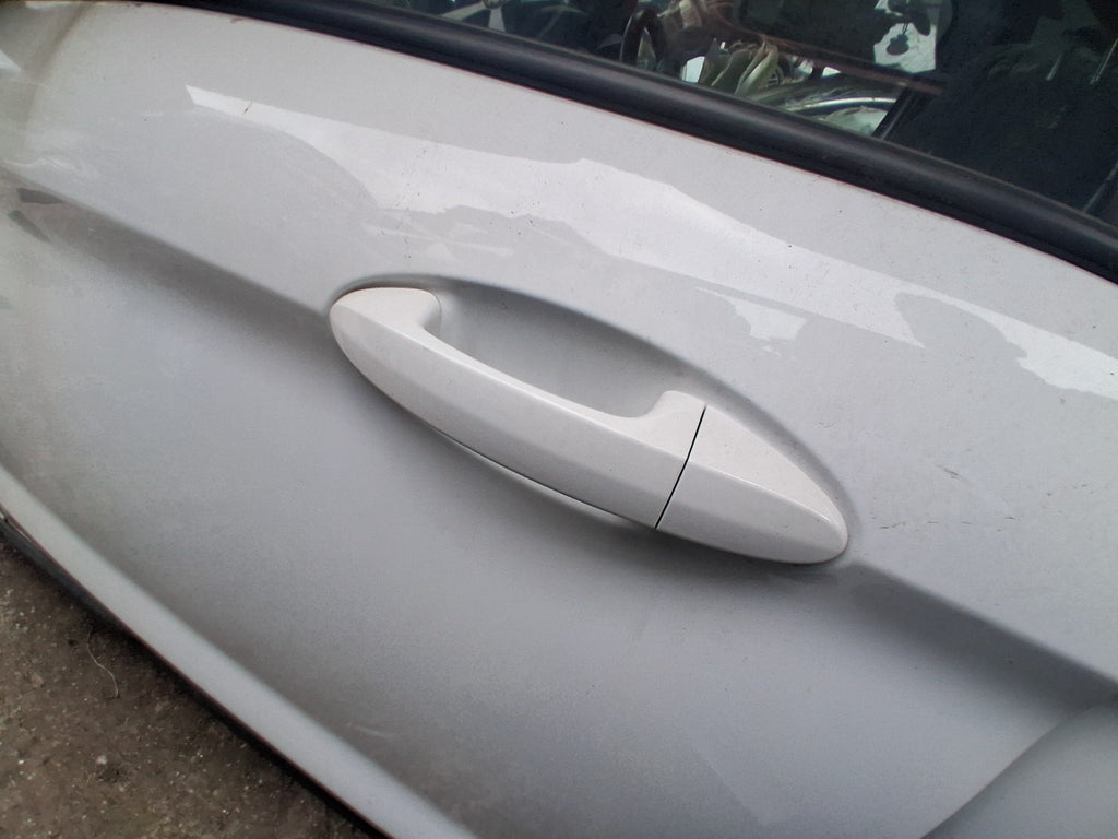 2018 FORD KA + PLUS MK3 HATCHBACK NSF PASSENGER SIDE FRONT DOOR HANDLE WHITE