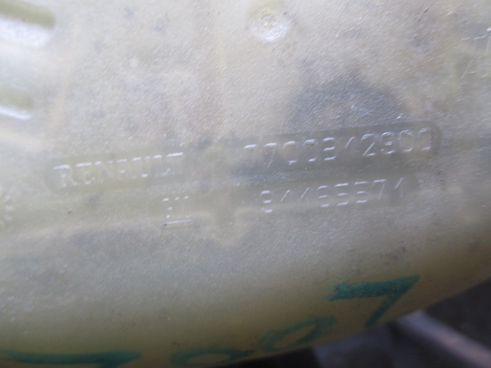 VAUXHALL VIVARO 2002 COOLANT EXPANSION BOTTLE TANK