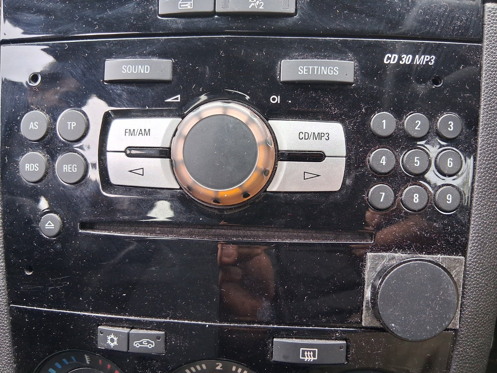 2009 VAUXHALL CORSA D STEREO MULTIMEDIA RADIO CD PLAYER HEAD UNIT