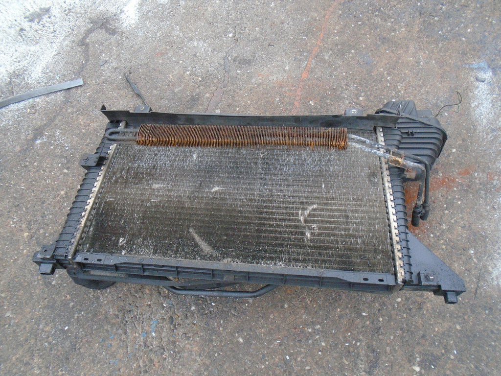 MERCEDES BENZ SPRINTER MK1 2006 2.3 PETROL FRONT RADIATOR PACK COMPLETE      RP8