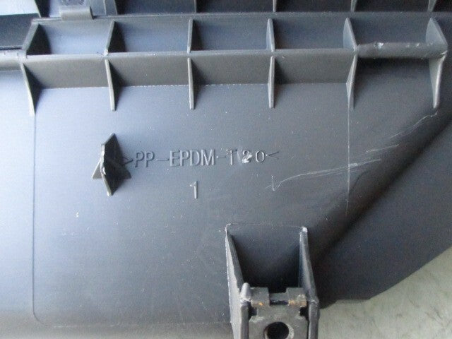 2005 VOLKSWAGEN POLO DASHBOARD STORAGE COMPARTMENT GLOVEBOX 6Q2857101