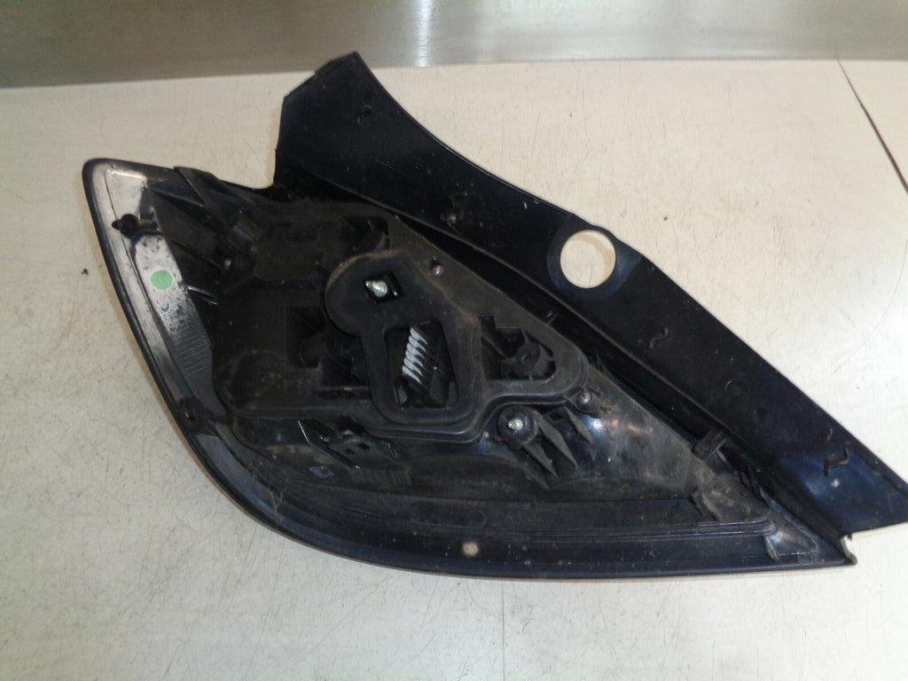 VAUXHALL ASTRA H MK5 2006 OSR DRIVER SIDE REAR TAIL LIGHT CLUSTER