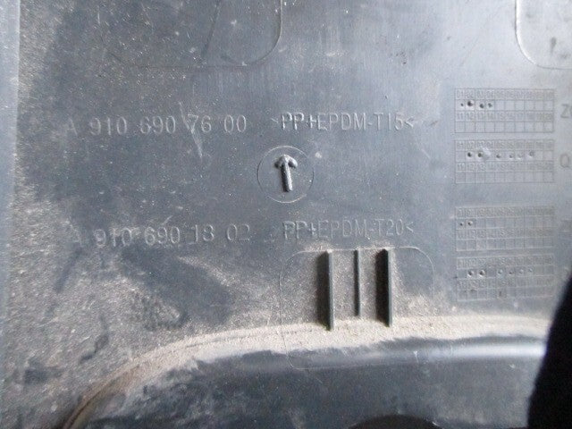 2021 MERCEDES SPRINTER W907 NS LEFT SIDE PILLAR MOULDING COVER TRIM A9066901182