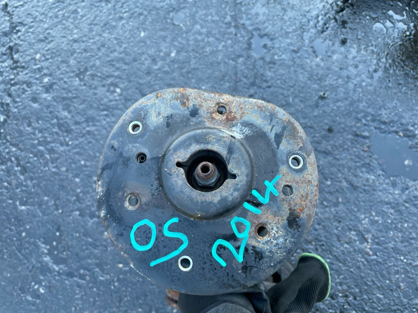 FORD GALAXY MK2 MK3 2014 2.0 AUTO OS DRIVER SIDE WHEEL HUB SHOCK SPRING LEG