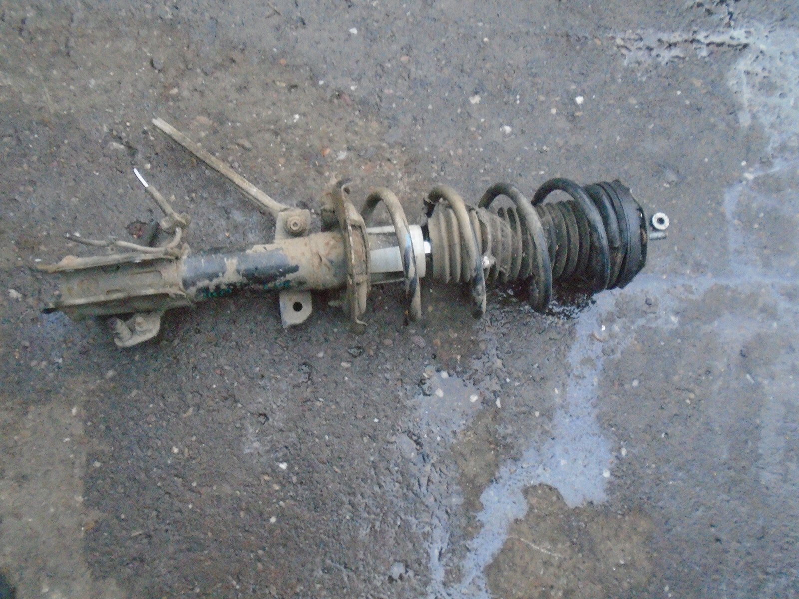 FORD TRANSIT COURIER 2017 1.5 DIESEL OSF DRIVER SIDE SPRING SHOCK