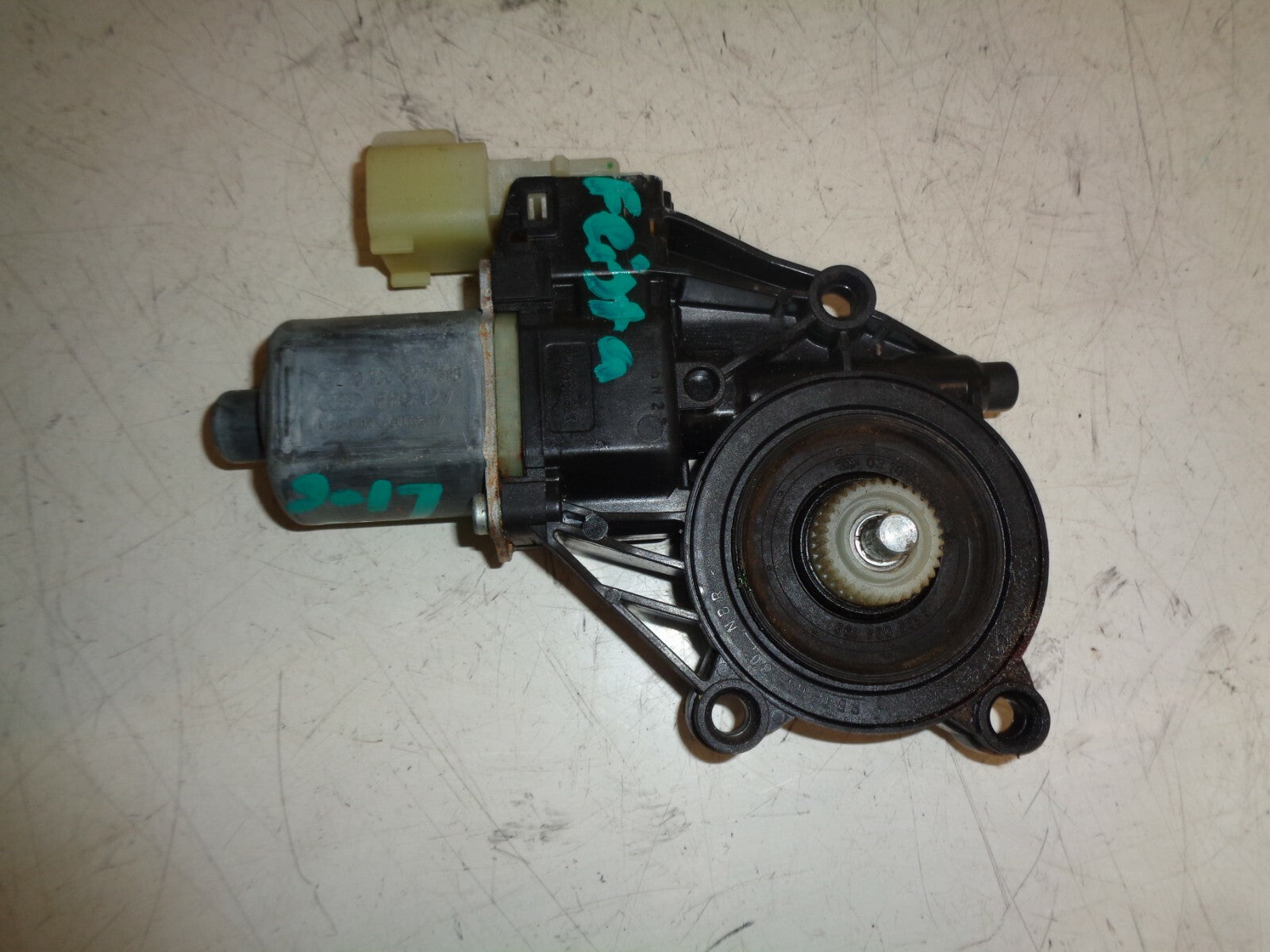 FORD FIESTA MK7 2017 3 DOOR NS PASSENGER ELECTRIC WINDOW MOTOR 8A61-14A389-B