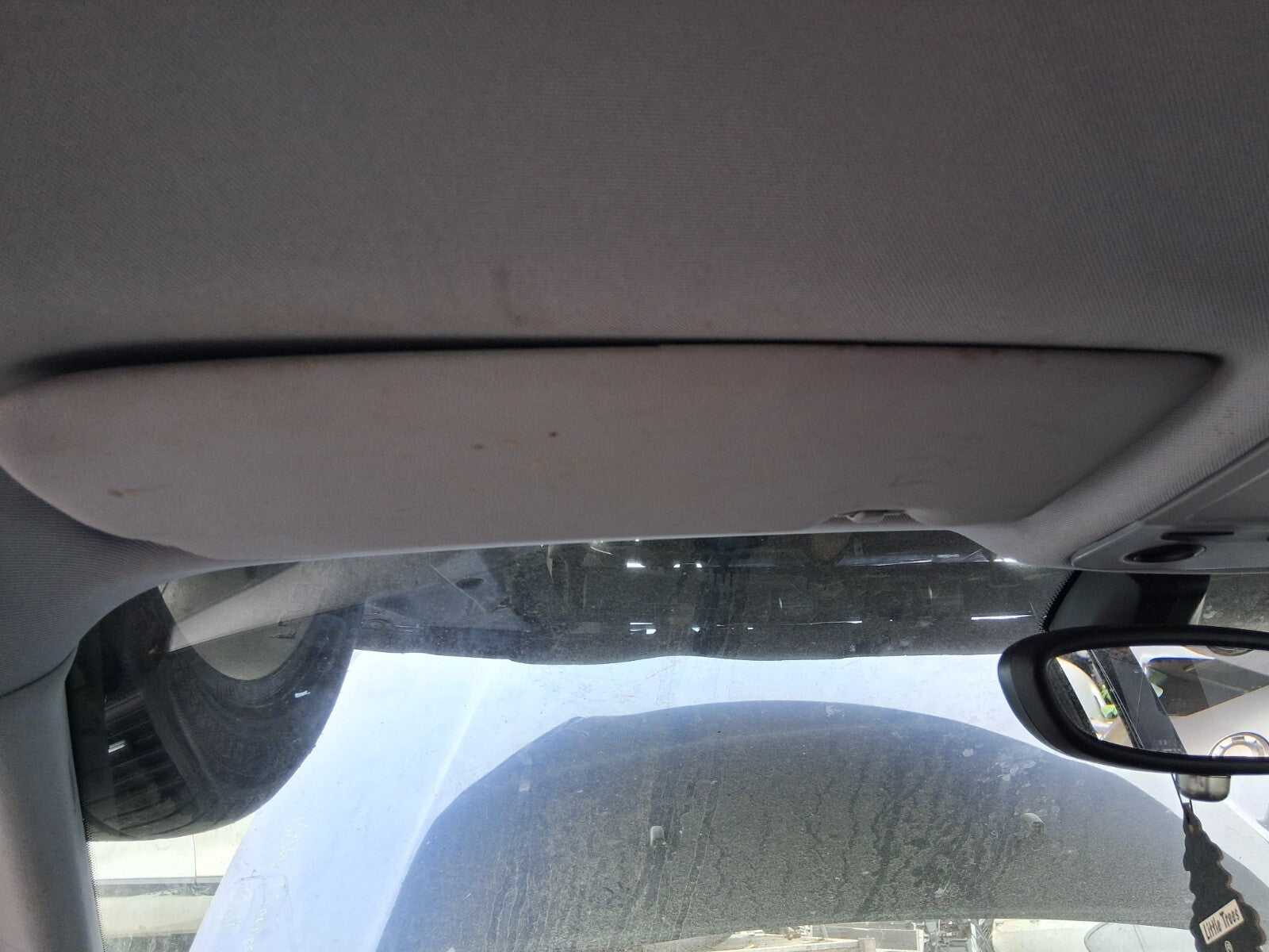 2011 BMW 1 SERIES E87 NSF PASSENGER SIDE LEFT FRONT INTERIOR SUN VISOR SHADE
