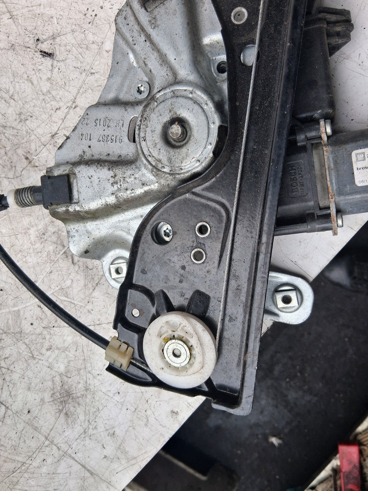 2018 VAUXHALL ZAFIRA C NSF PASSENGER SIDE LEFT WINDOW MOTOR REGULATOR 20951581