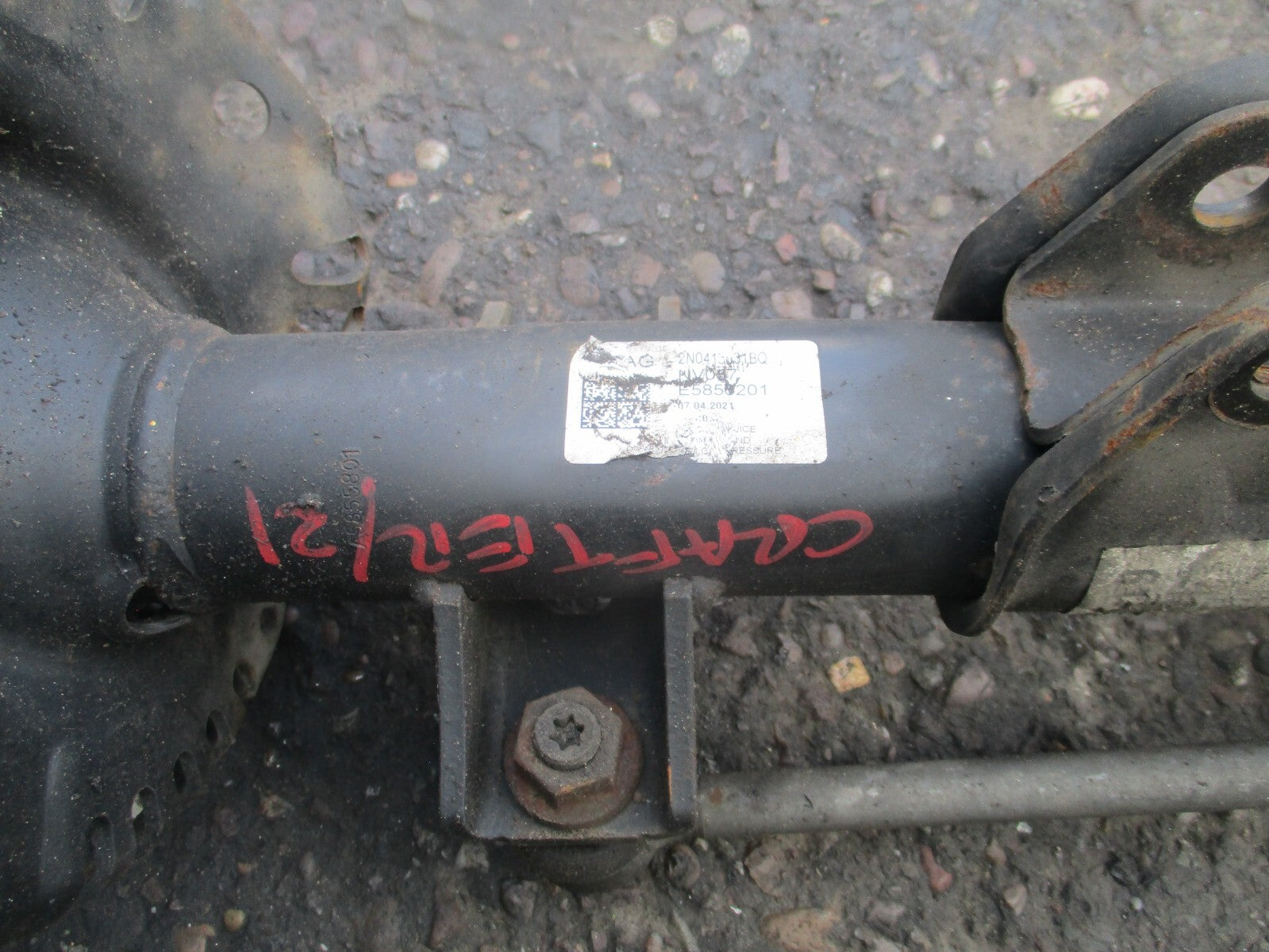 VOLKSWAGEN 2021 CRAFTER PASSENGER SIDE FRONT SUSPENSION SHOCK ABSORBER 2N0413031