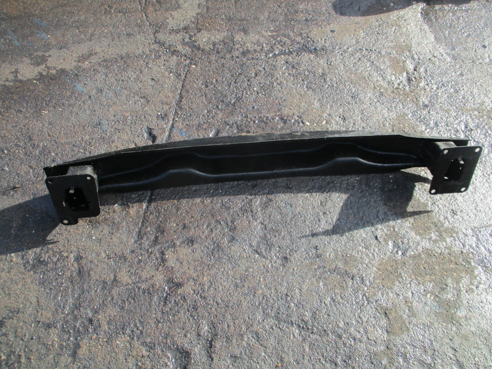 2014 VW VOLKSWAGEN TIGUAN MK1 REAR BUMPER CRASH REINFORCEMENT BAR 5N0807586
