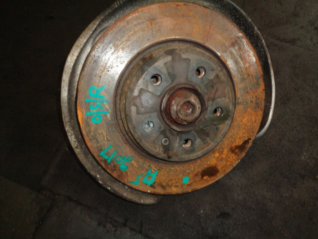 AUDI A5 2017 MK2 8W6  2.0 DIESEL OSR DRIVER REAR WHEEL HUB