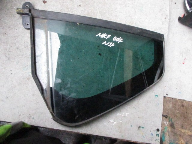 2013 VW GOLF MK7 NS PASSENGER SIDE QUARTER GLASS