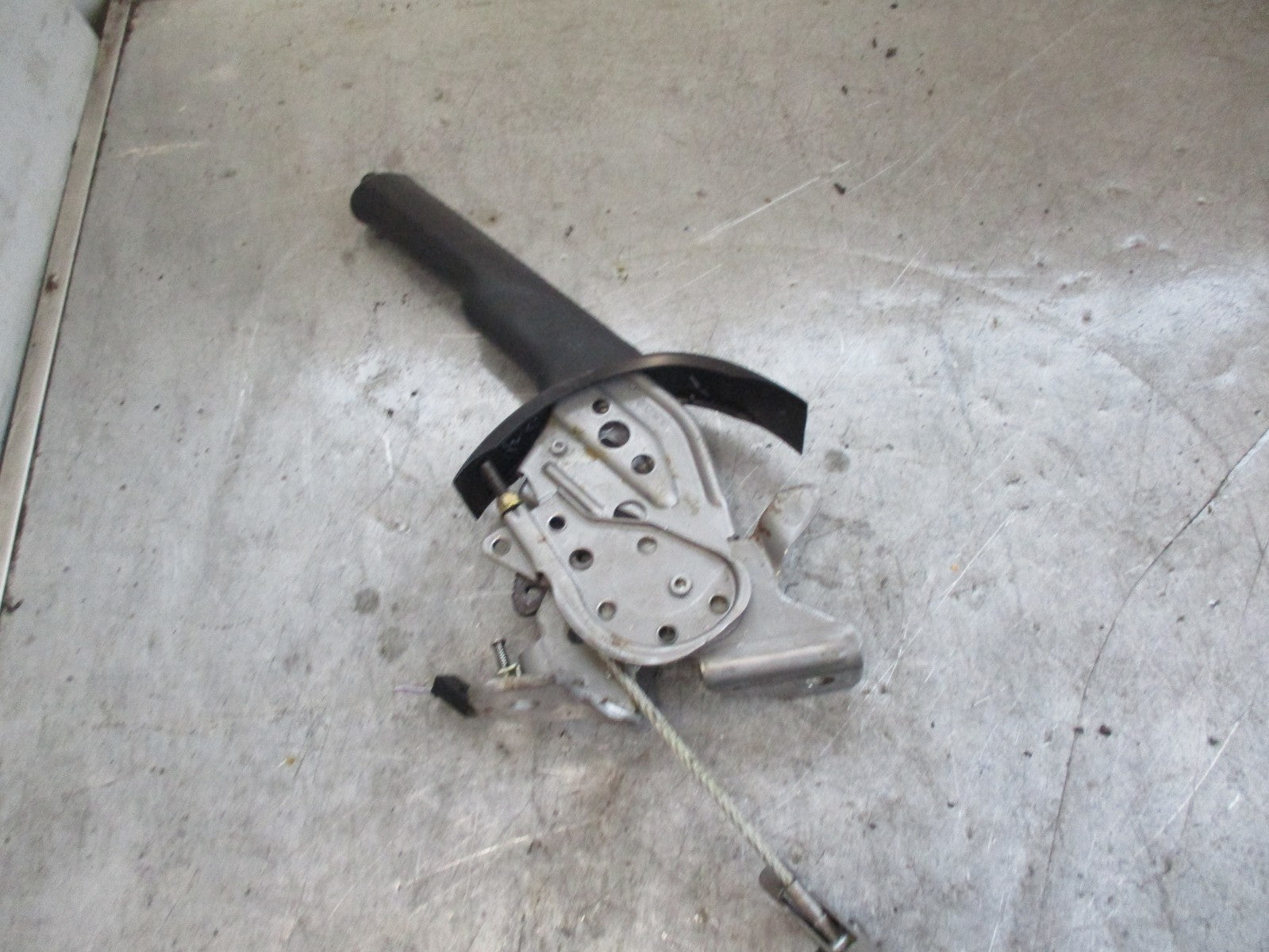 NISSAN X TRAIL T30 MK1 HAND BRAKE LEVER HANDLE