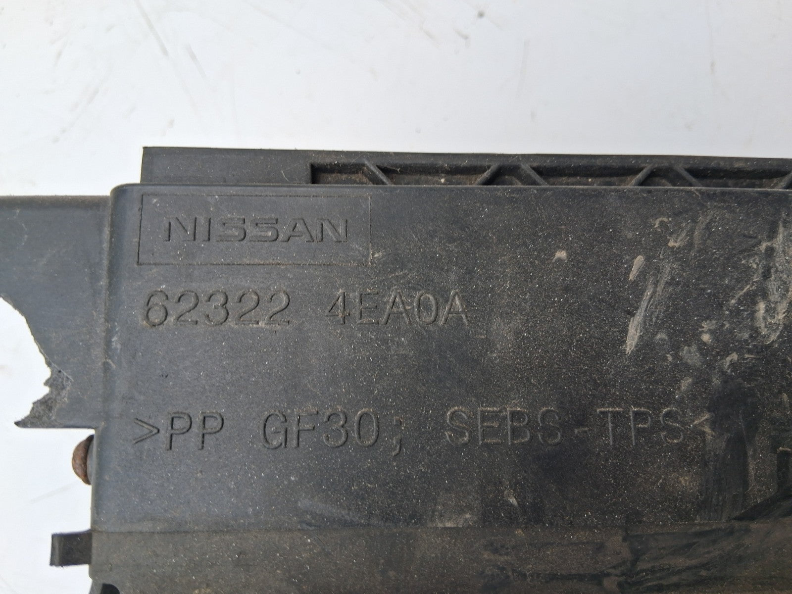 NISSAN QASHQAI MK2 2016 RADIATOR AIR GUIDE DUCT CHANNEL GRILL 623224EA0A