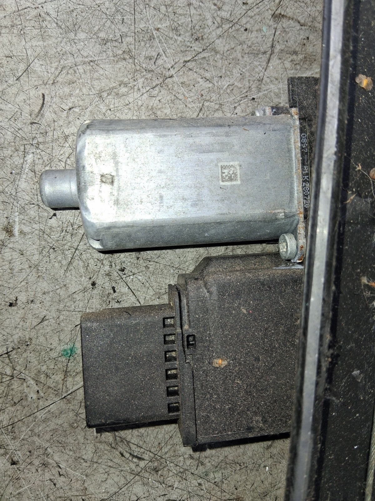 2021 VAUXHALL VIVARO WINDOW MOTOR REGULATOR 123253D