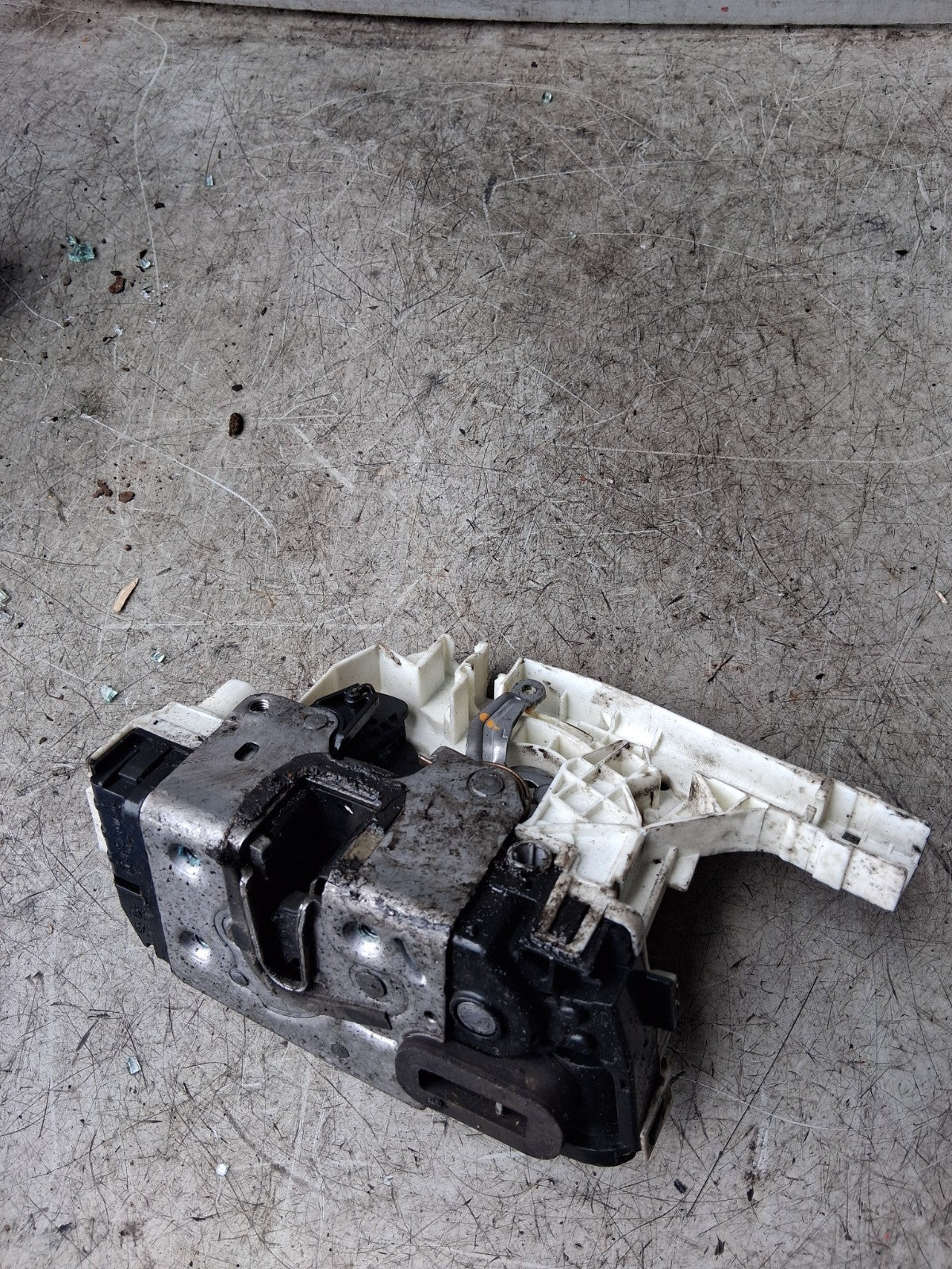 2023 MERCEDES BENZ SPRINTER  DOOR LOCK MECH A9107302000