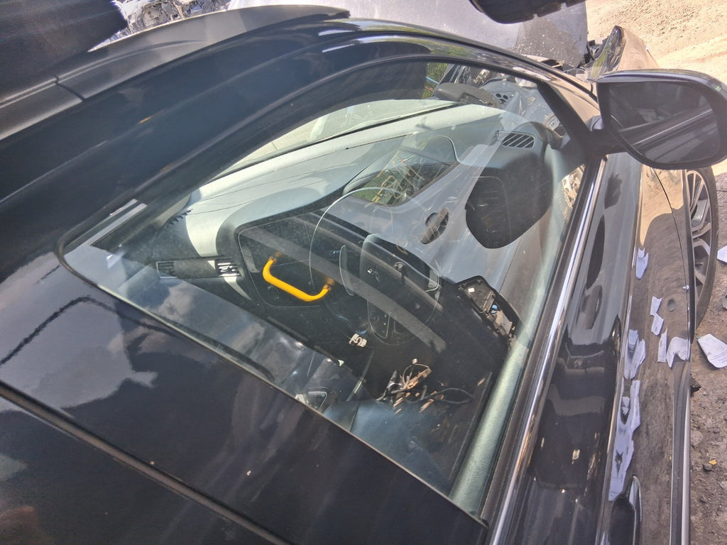2018 MITSUBISHI OUTLANDER MK3 OSF DRIVER SIDE FRONT WINDOW GLASS
