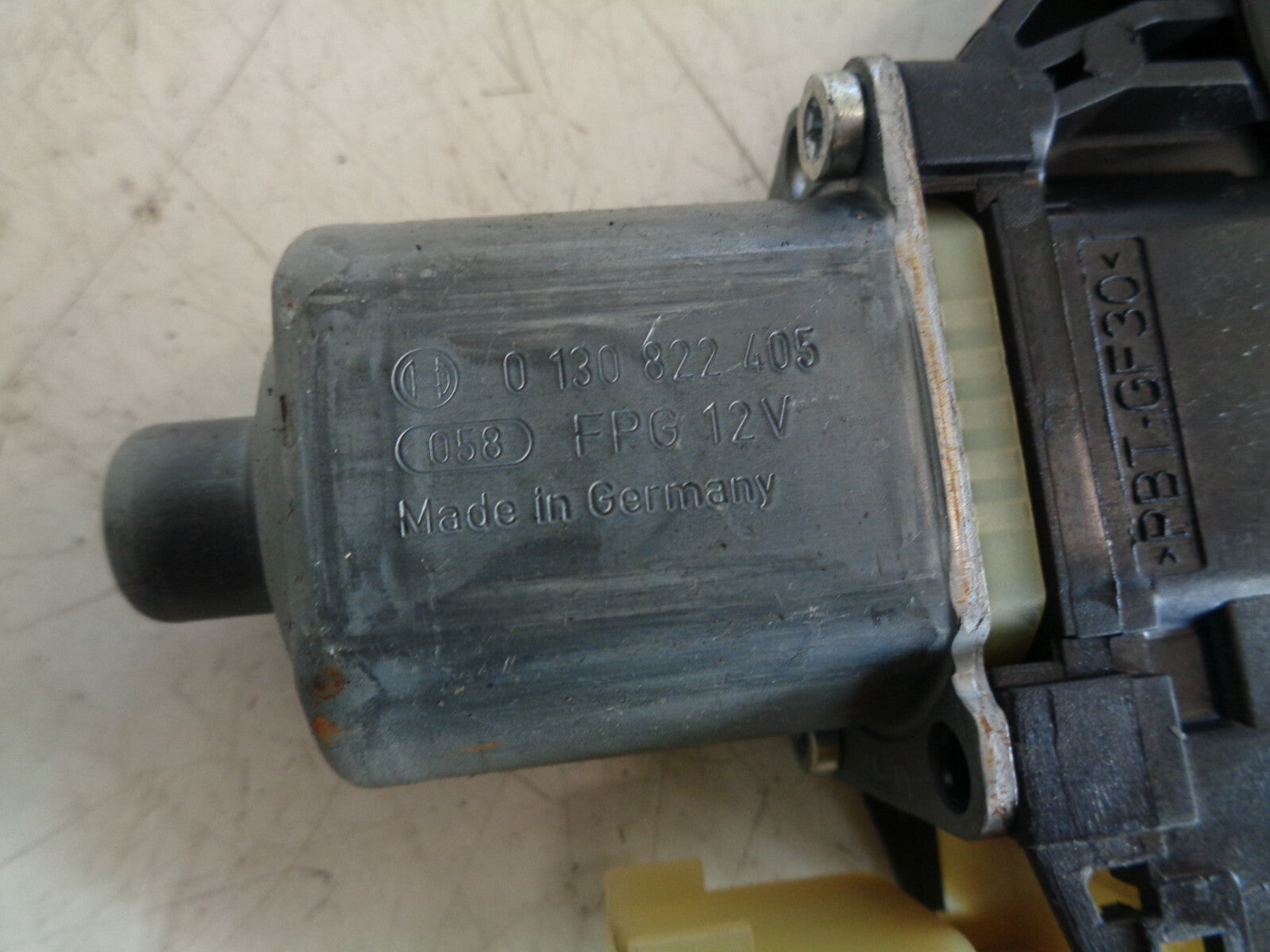 FORD FIESTA 2017 MK7 3 DOOR OS DRIVER SIDE WINDOW MOTOR 8A6114553B