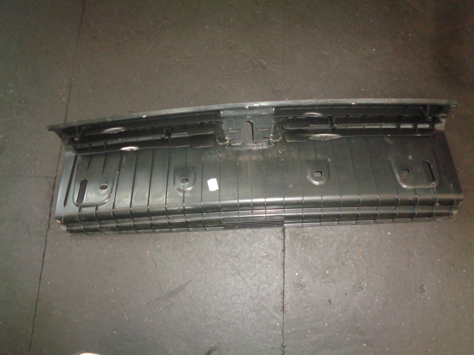 BMW 1 SERIES F20 2019 REAR BOOT LOADING SILL PANEL COVER TRIM 7221871
