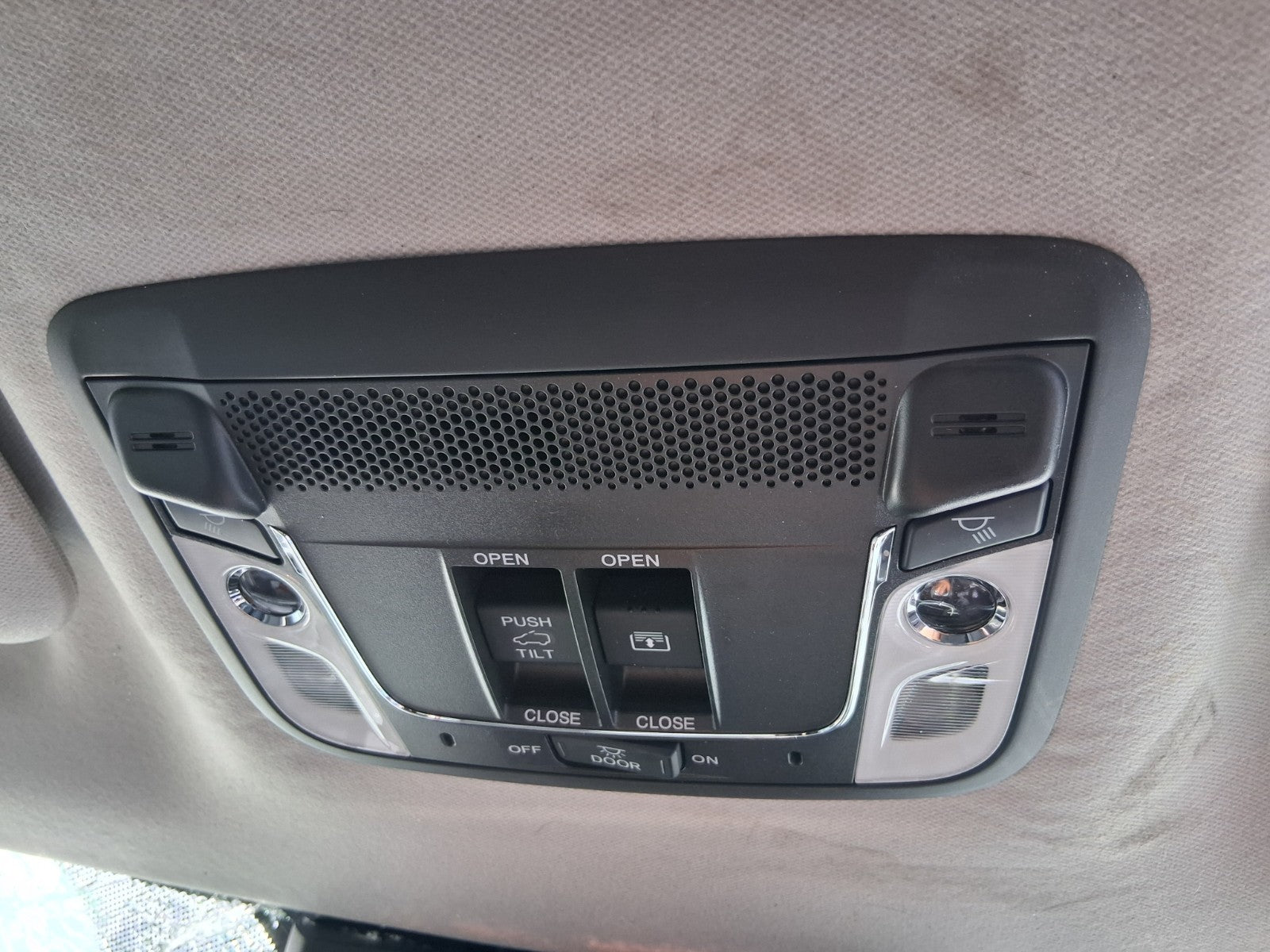 2020 HONDA HR-V FACELIFT FRONT INTERIOR ROOF READING COURTESY LIGHT
