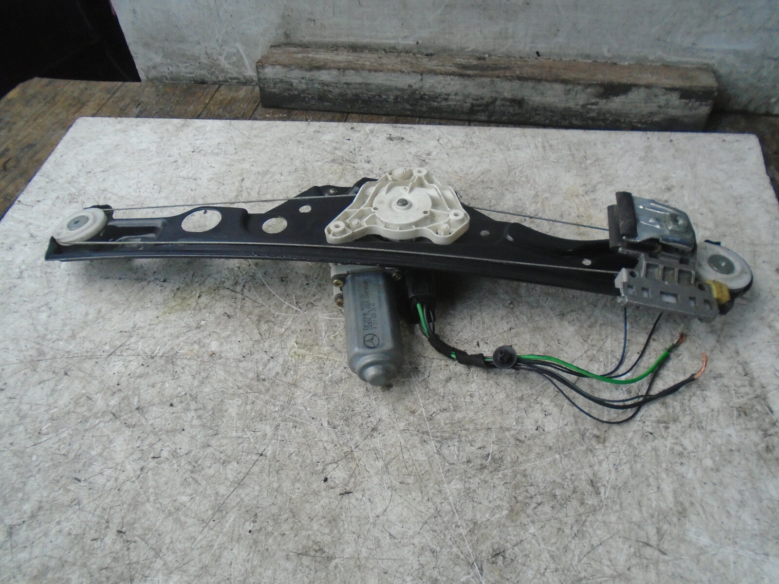 MERCEDES BENZ E CLASS W211 2004 OSR DRIVER SIDE REAR WINDOW REGULATOR MOTOR