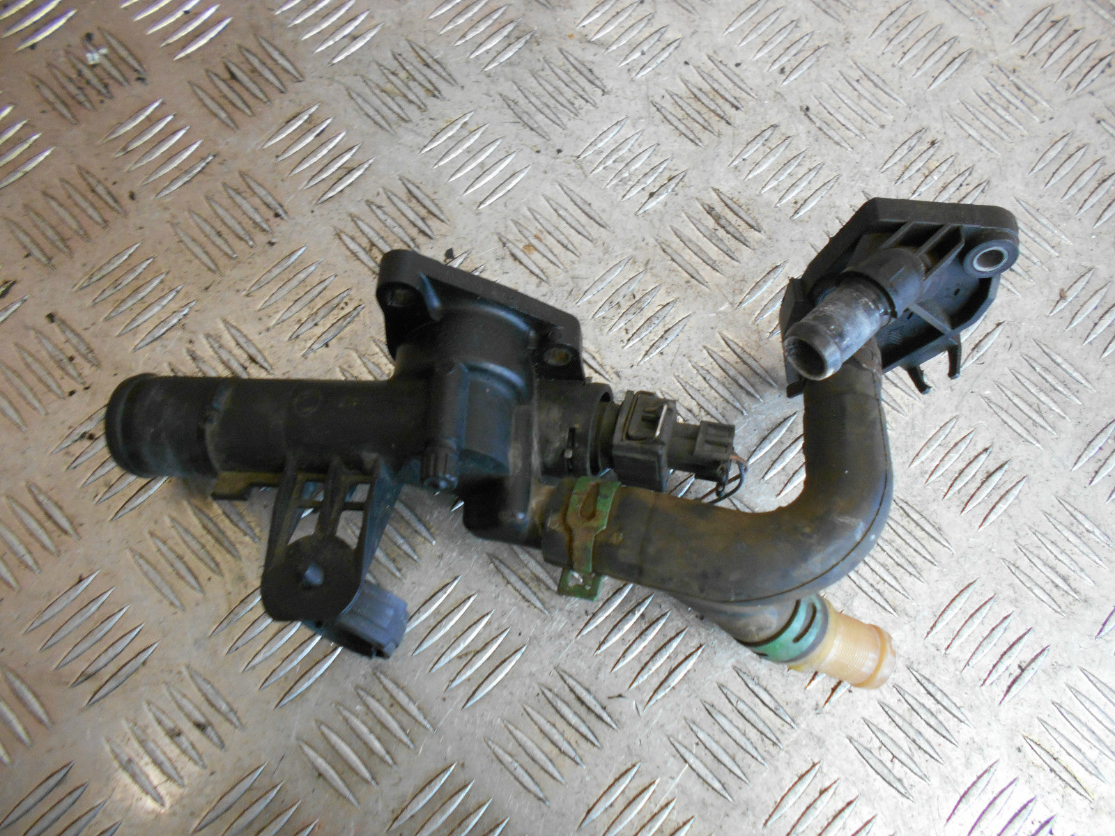 RENAULT SCENIC MK2 2004 1.5 DCI THREMOSTAT & HOSES PIPES