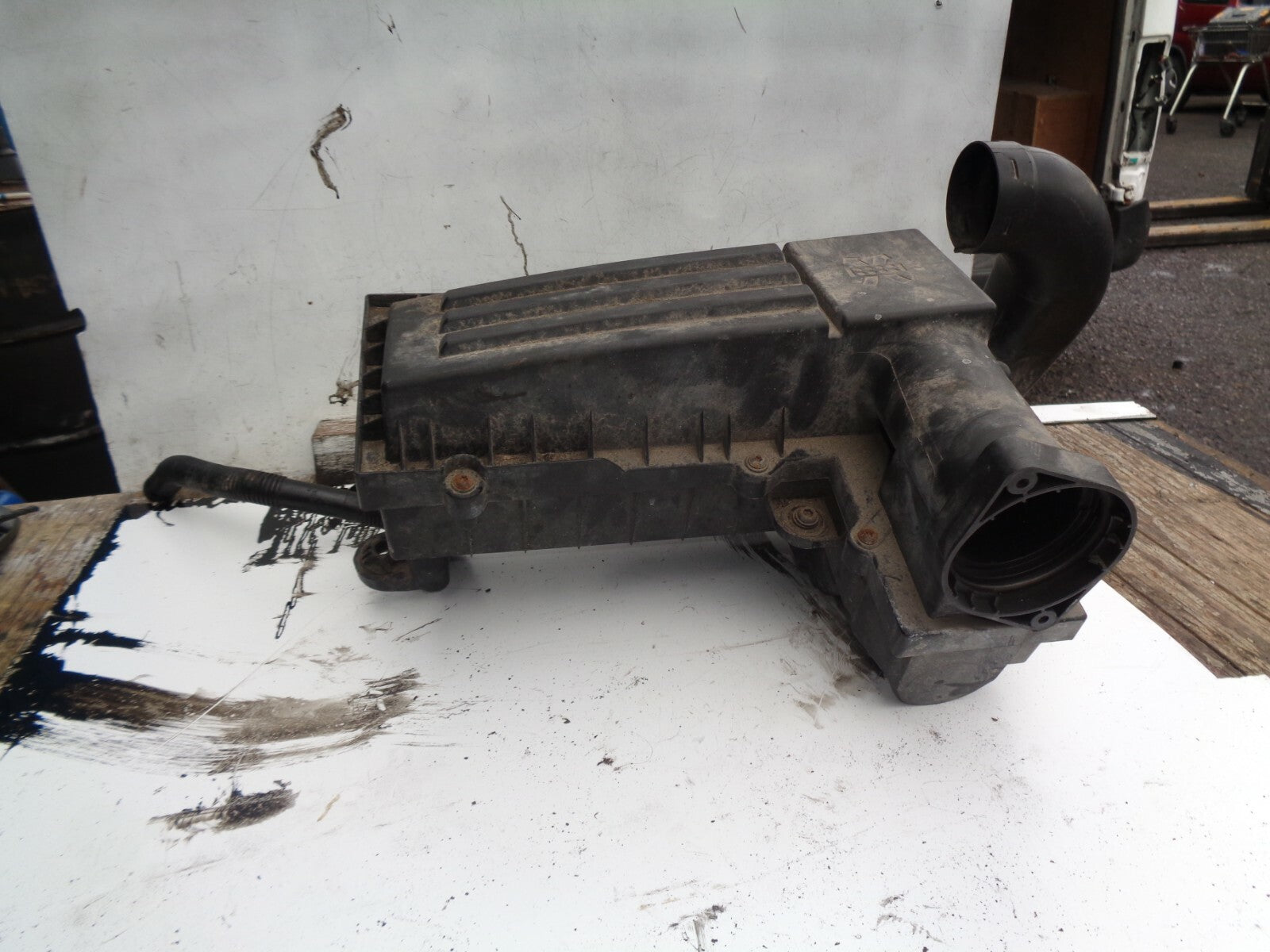 VW VOLKSWAGEN GOLF MK5 1.9 DIESEL AIRBOX AIR FILTER HOUSING BOX 3c0 129 607bd