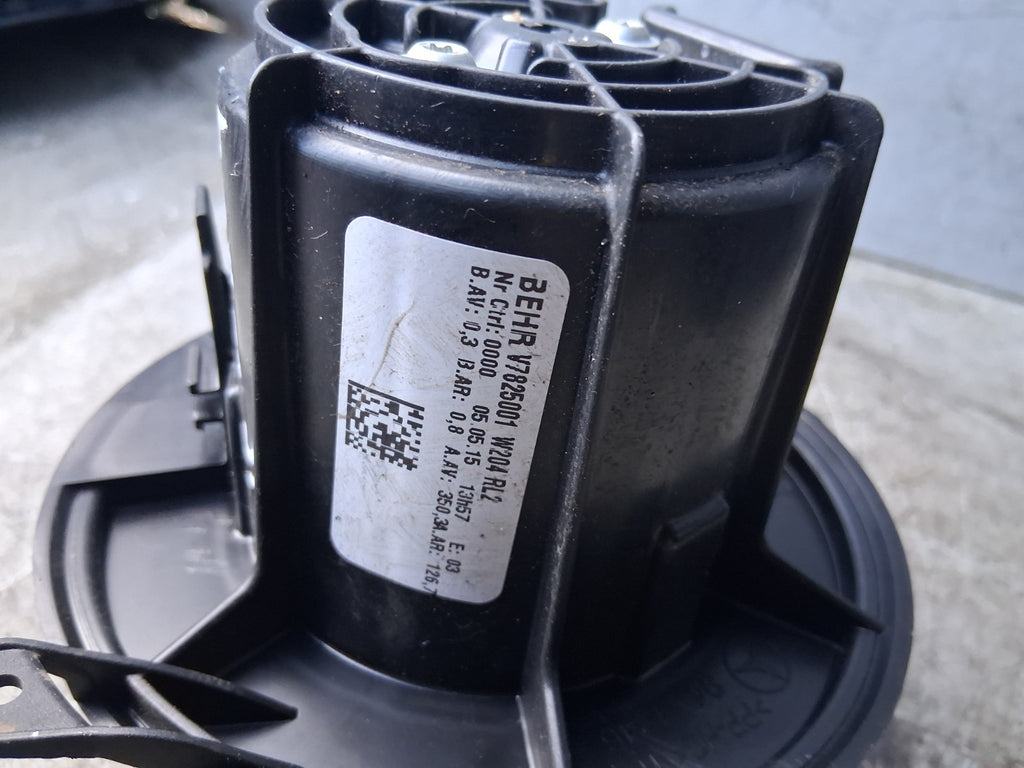 2015 MERCEDES BENZ C CLASS W204 HEATER BLOWER MOTOR FAN V7825001