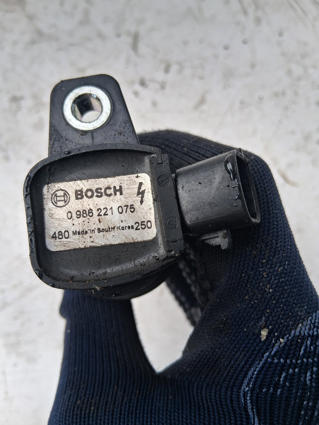 KIA IGNITION COIL 0986221075
