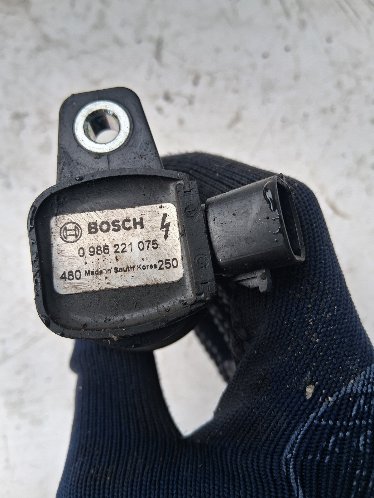 KIA IGNITION COIL 0986221075