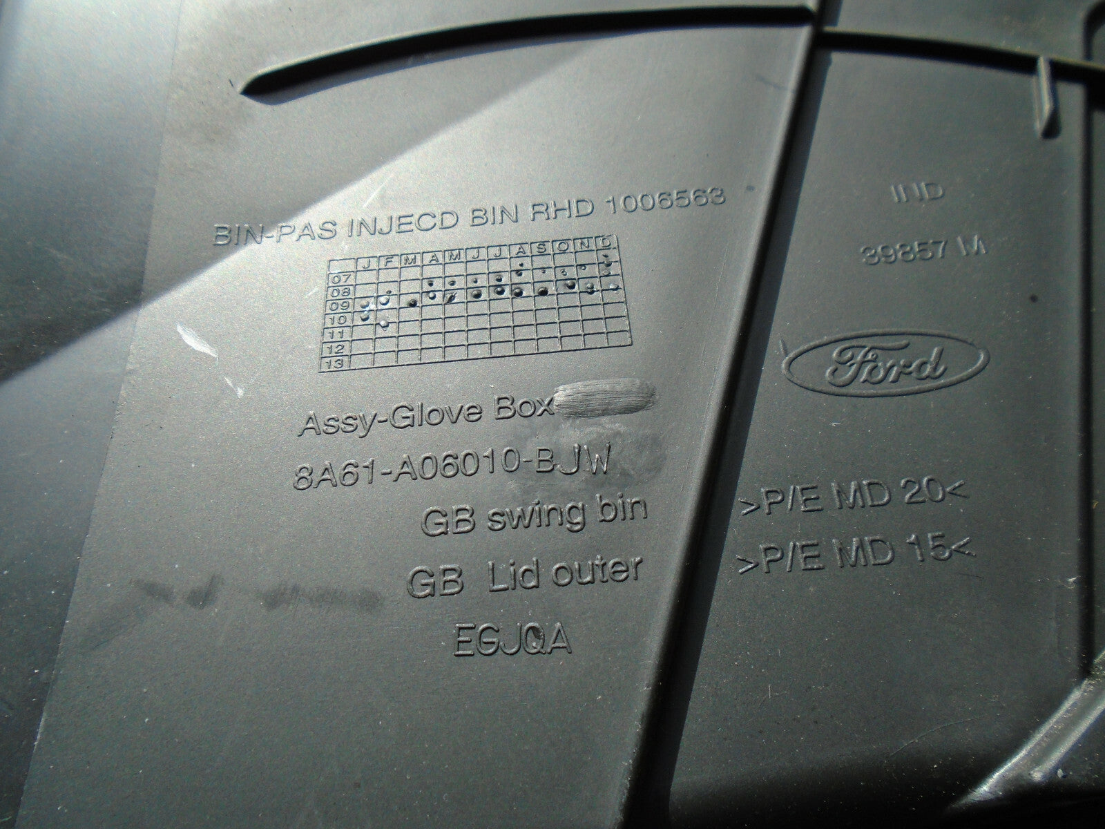 FORD FIESTA MK7 NS PASSENGER SIDE GLOVEBOX STORAGE COMPARTMENT 8A61A06010BJW