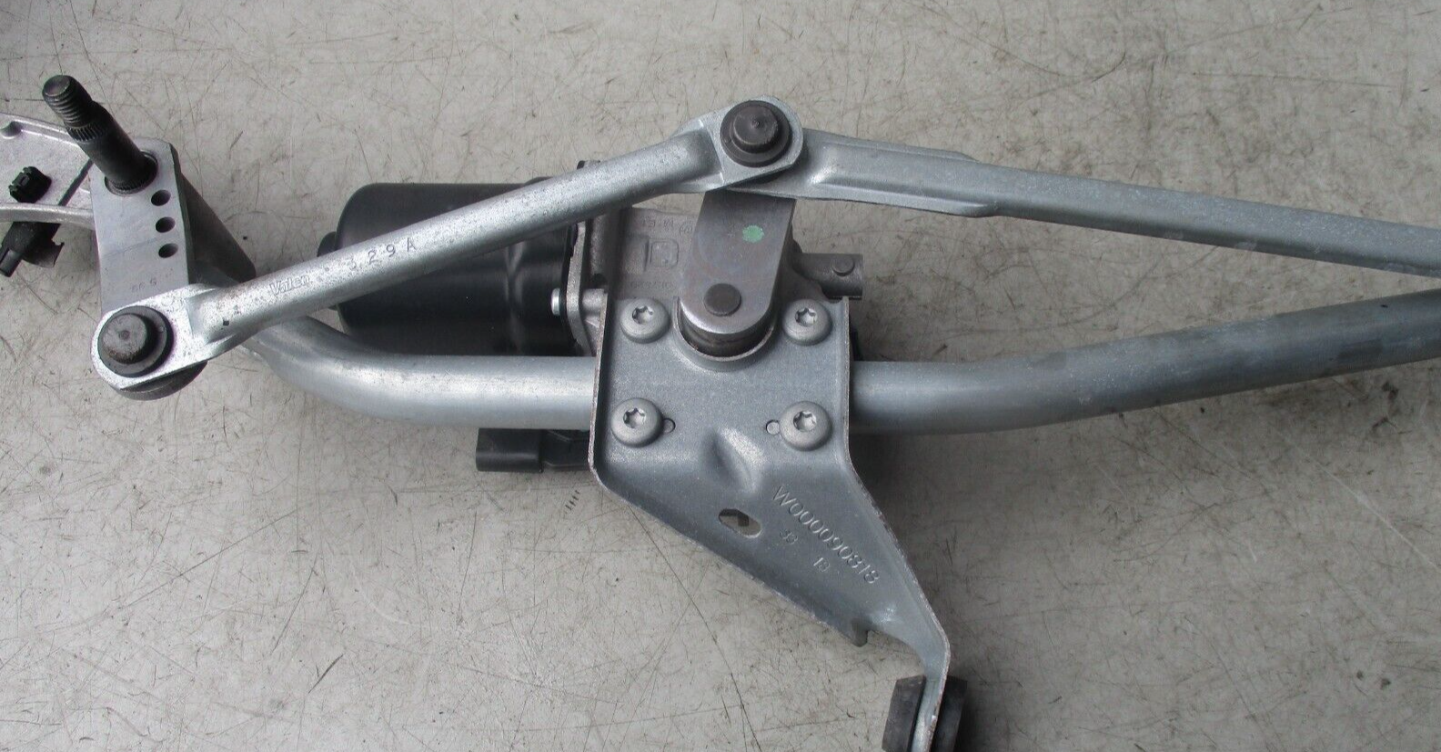 BMW 3 SERIES G20 2019 FRONT WINDSCREEN WIPER MOTOR AND LINKAGE W000090851