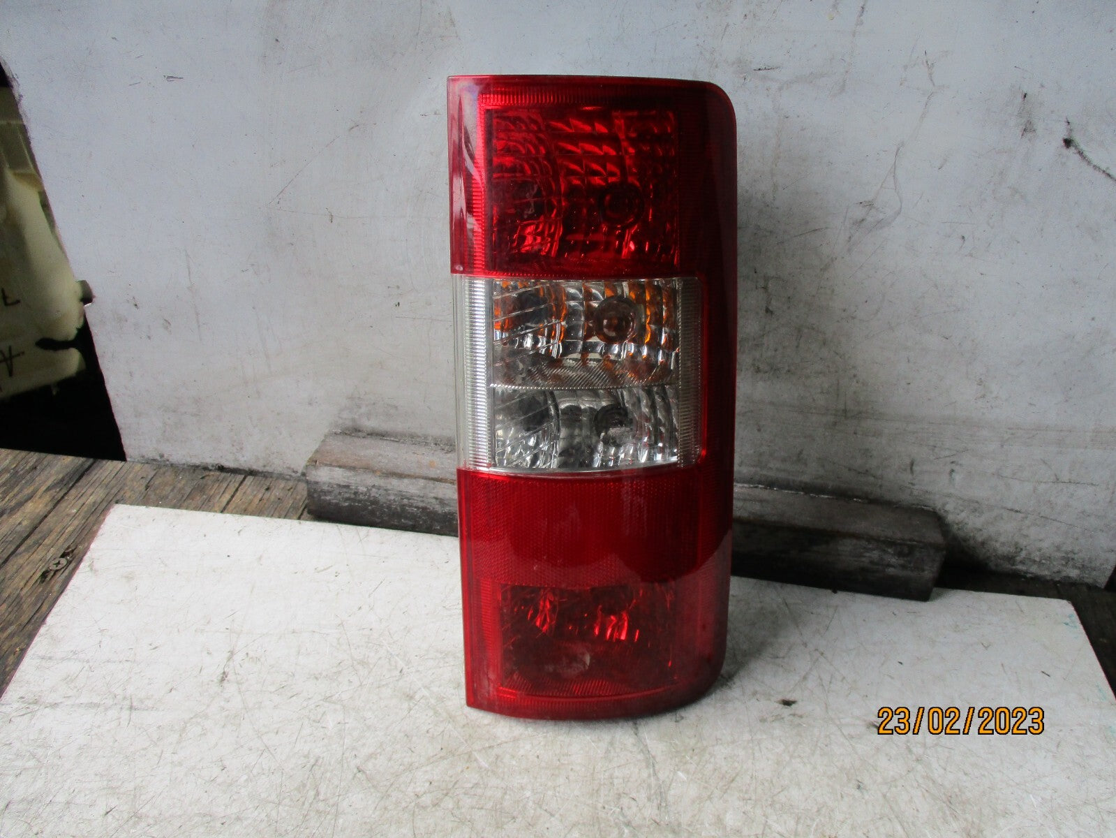 FORD TRANSIT CONNECT 2006 NSF PASSENGER SIDE REAR TAIL LIGHT 2T1413N412AB