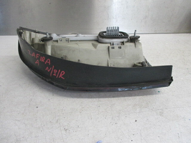 2003 VAUXHALL ZAFIRA A NSR PASSENGER SIDE REAR  LIGHT LAMP TINTED