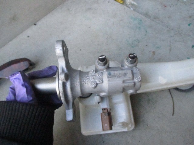 2017 VAUXHALL CORSA OIL RESERVIOR TANK