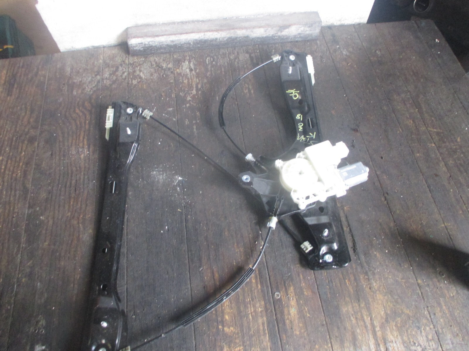 VAUXHALL ASTRA K 2018 OSF DRIVER SIDE WINDOW REGULATOR MOTOR C86062101