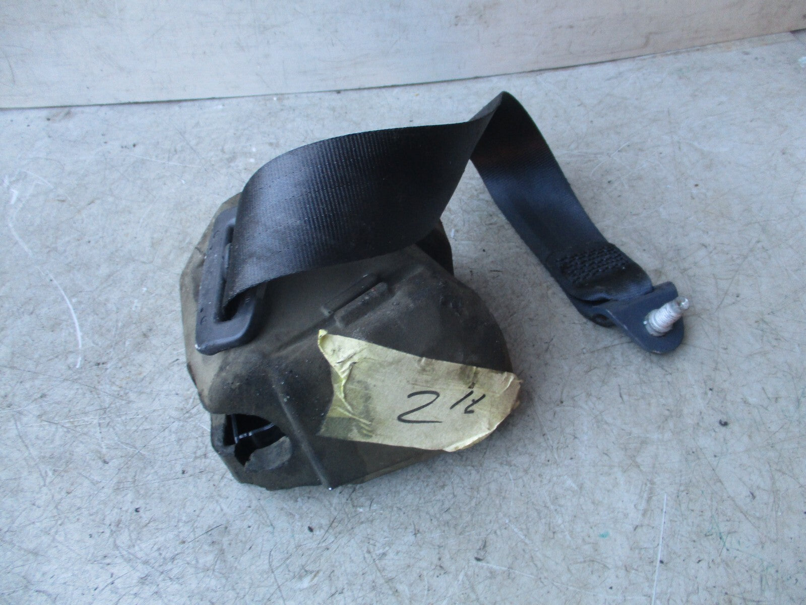 2021 CITROEN C4 MK3 NSR PASSENGER SIDE REAR SEAT BELT PRETENSIONER 98389329XX