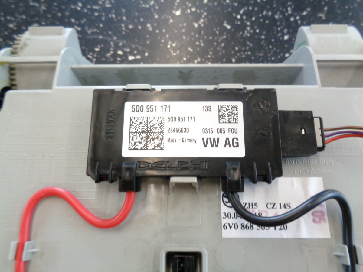 SKODA FABIA MK3 2018 ROOF ALARM MOTION  SENSOR 5Q0951171