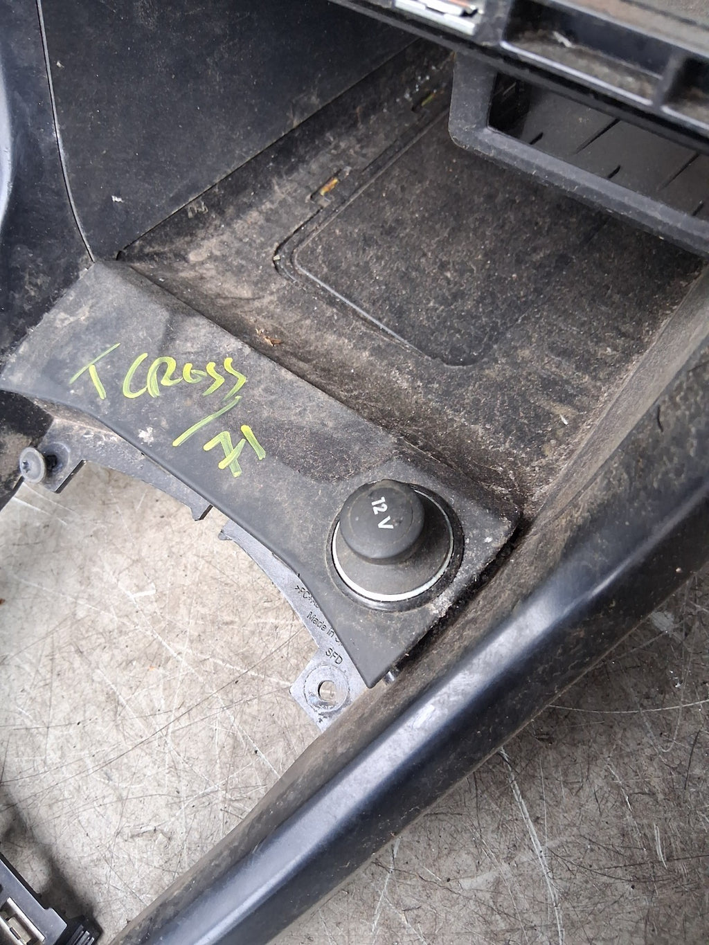 2021 VW VOLKSWAGEN T CROSS GEAR LEVER CENTRE CONTROL CONSOLE 2GM857925